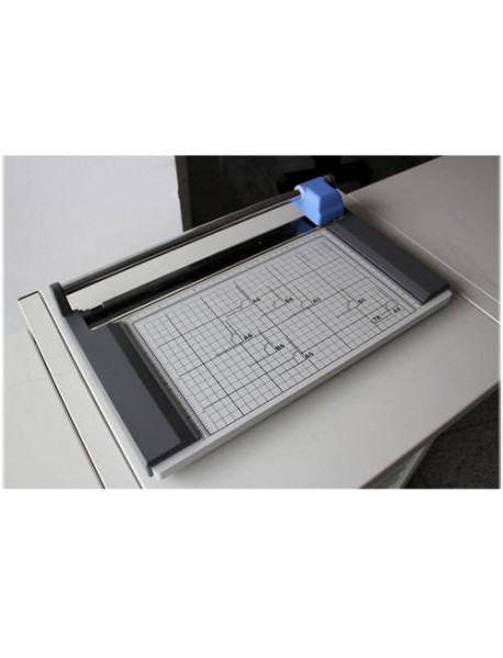 Trimmer DC 220 A4, Manual